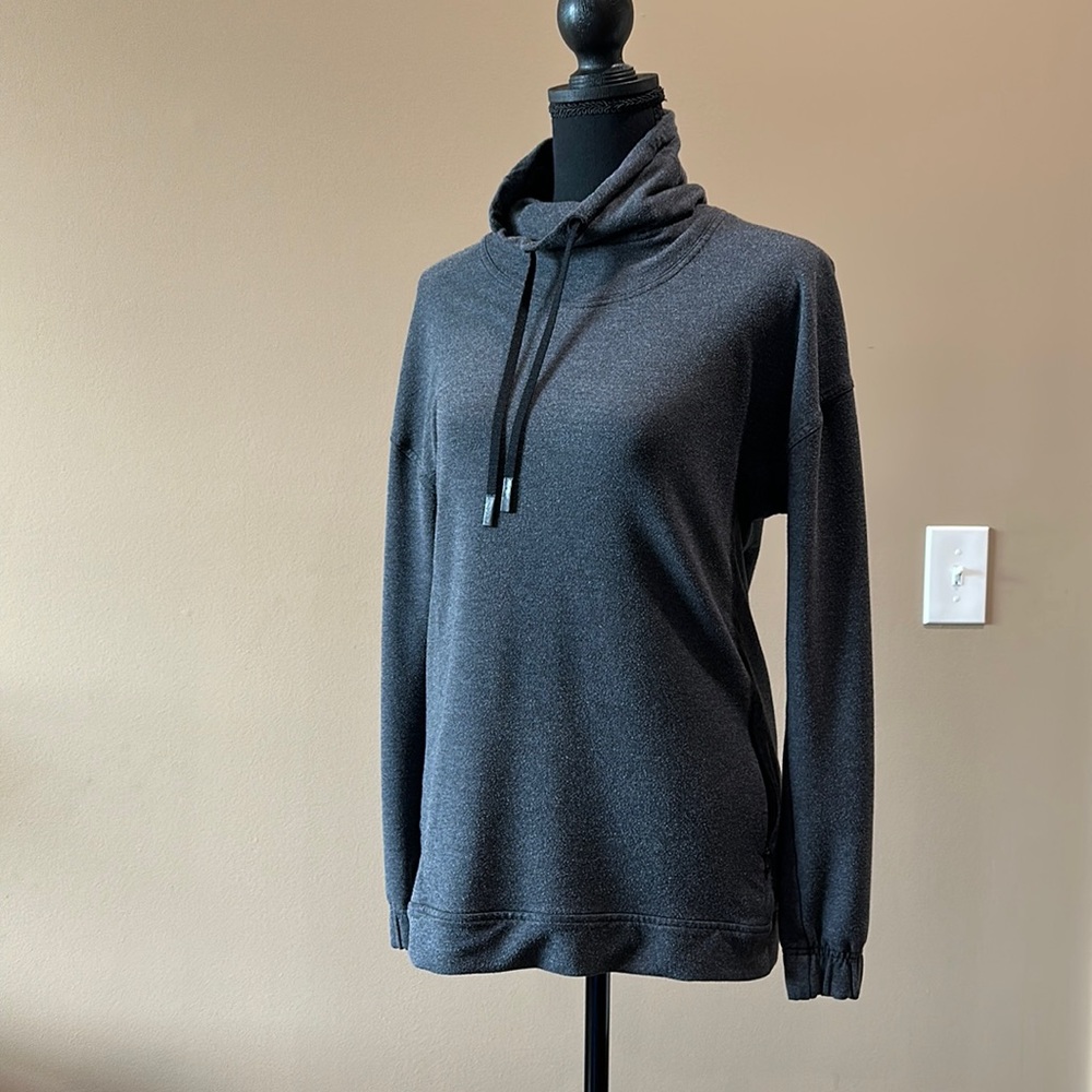 Lululemon Twisted & Tucked Sweatshirt Women’s Size 4 Mock Neck  Heather …